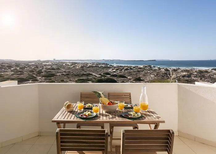 Baleal Beachfront Apartment